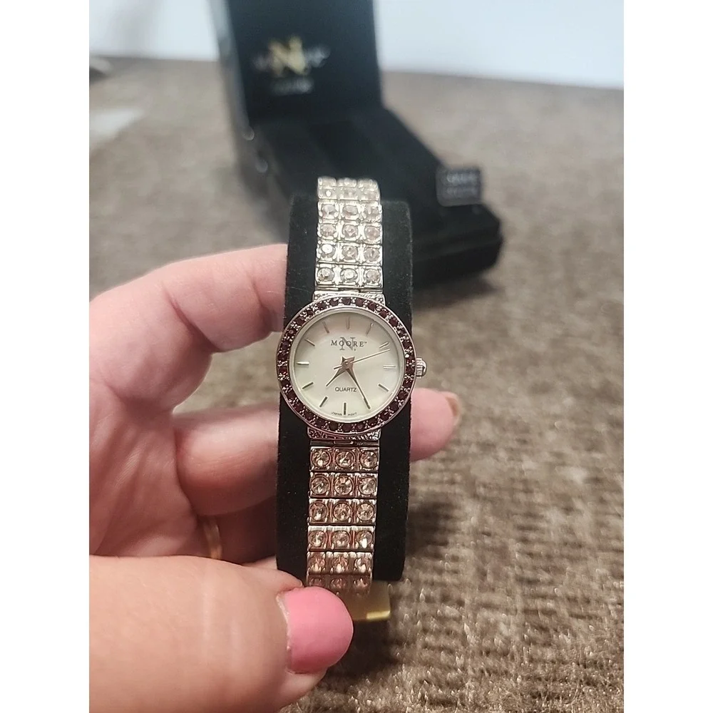Moore Couture genuine crystal wristwatch‎ is packaged W/ box